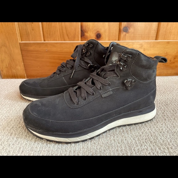 Women boots - Picture 1 of 12